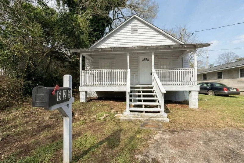 Property main image